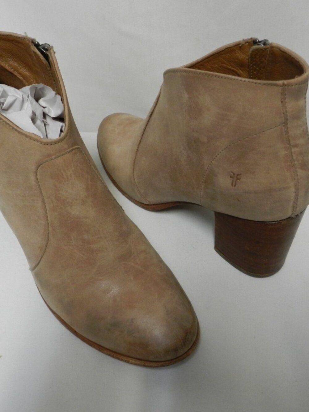 Frye Nora brown Leather ankle zip boots booties heeled Women Size Sz 9.5 M